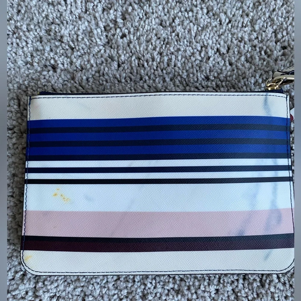 Kate Spade Laurel’s Way Navy and White Striped Wristlet FLAWED‎